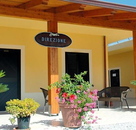Residenza Marinella Aparthotel Zambrone Exterior foto