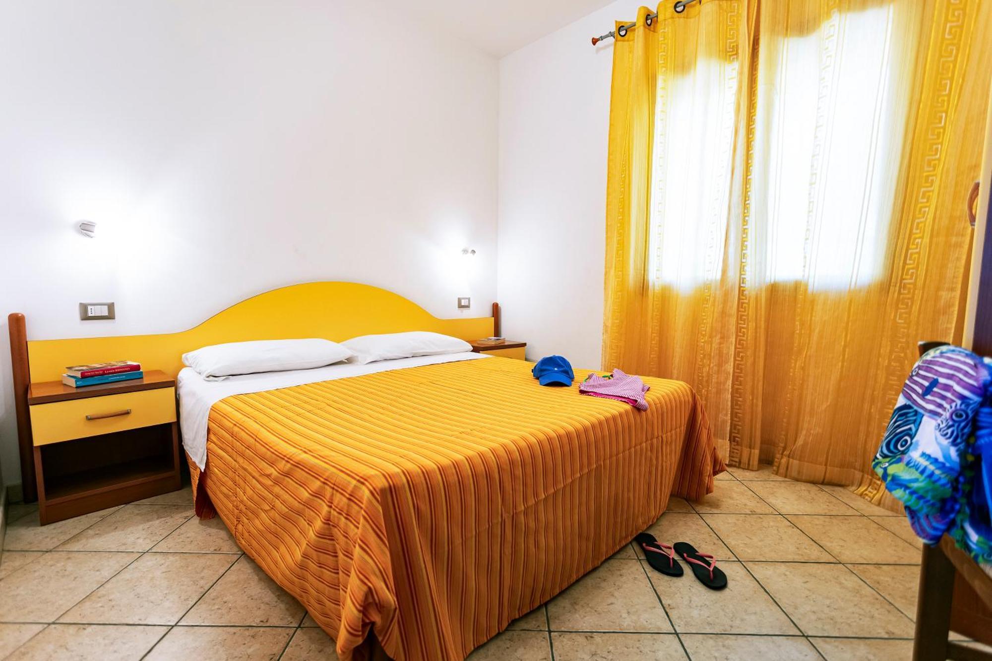 Residenza Marinella Aparthotel Zambrone Exterior foto