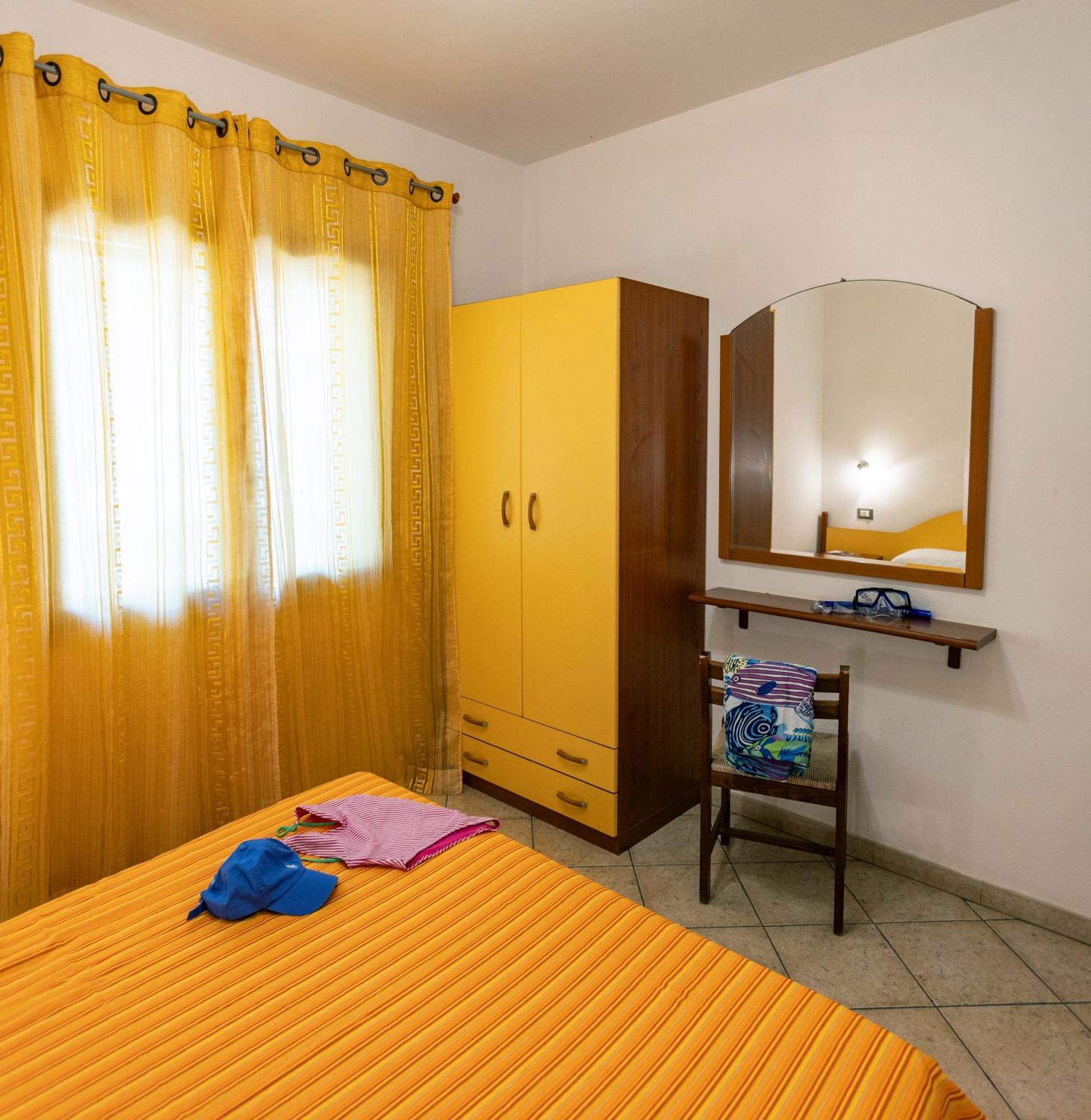 Residenza Marinella Aparthotel Zambrone Exterior foto