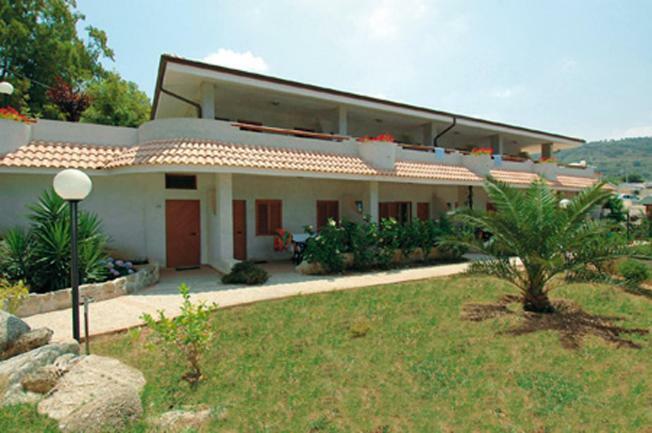 Residenza Marinella Aparthotel Zambrone Exterior foto